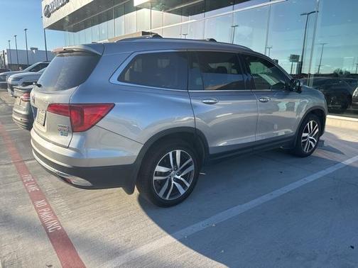 2017 Honda Pilot Touring