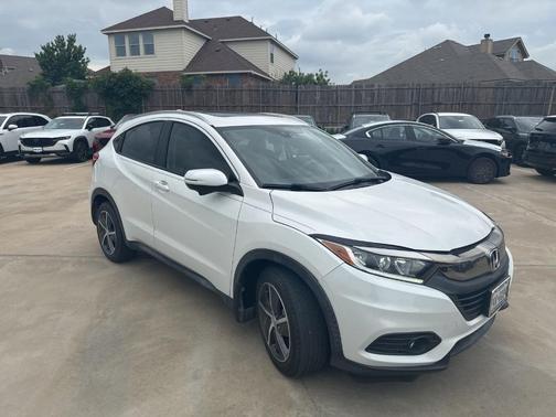 Platinum White Pearl 2021 Honda HR-V EX