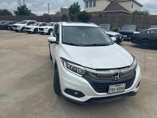 Platinum White Pearl 2021 Honda HR-V EX