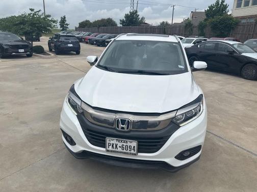Platinum White Pearl 2021 Honda HR-V EX