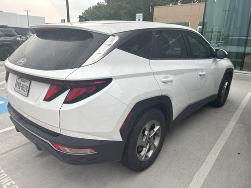 2022 Hyundai TUCSON SE