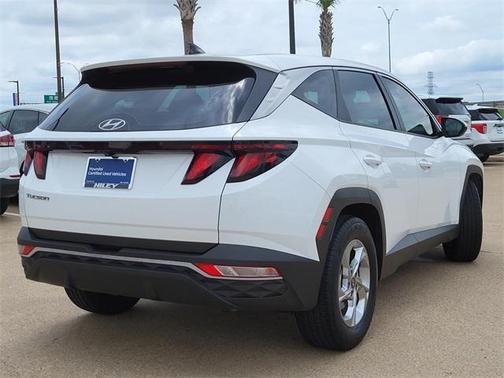 2022 Hyundai TUCSON SE