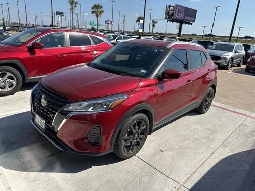 2023 Nissan Kicks SV