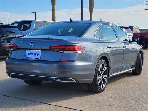2021 Volkswagen Passat 2.0T SE