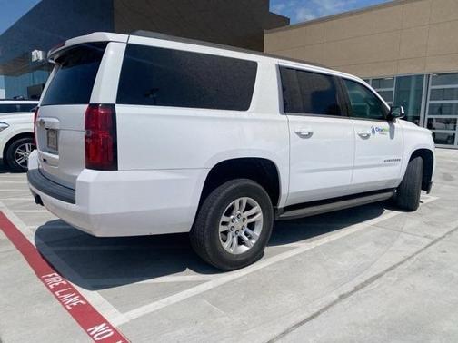 2017 Chevrolet Suburban LS