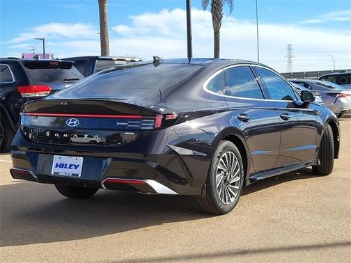 2026 Hyundai SONATA Hybrid SEL