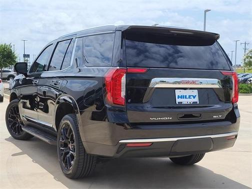 2022 GMC Yukon SLT