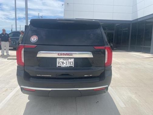 2022 GMC Yukon SLT