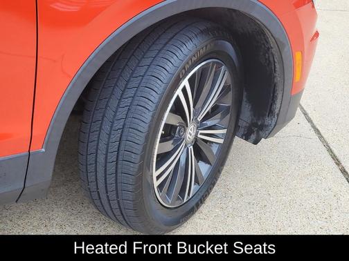 Habanero Orange Metallic 2018 Volkswagen Tiguan 2.0T SEL