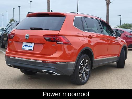 Habanero Orange Metallic 2018 Volkswagen Tiguan 2.0T SEL