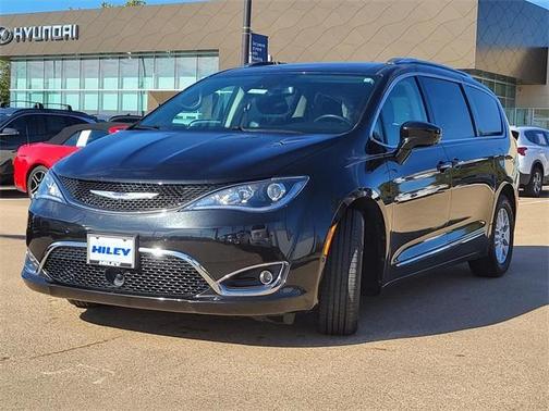 2020 Chrysler Pacifica Touring-L