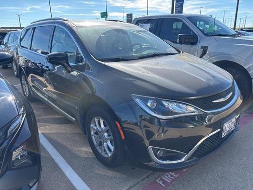 2020 Chrysler Pacifica Touring-L