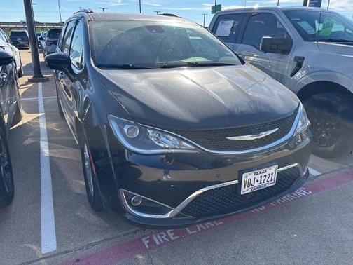 2020 Chrysler Pacifica Touring-L