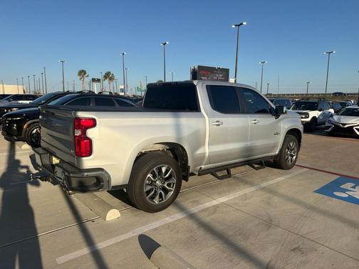 Silver Ice Metallic 2019 Chevrolet Silverado 1500 LT