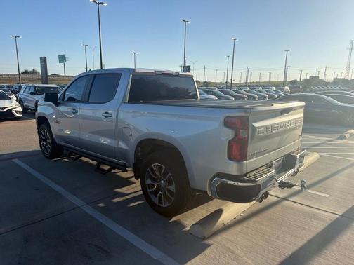 Silver Ice Metallic 2019 Chevrolet Silverado 1500 LT