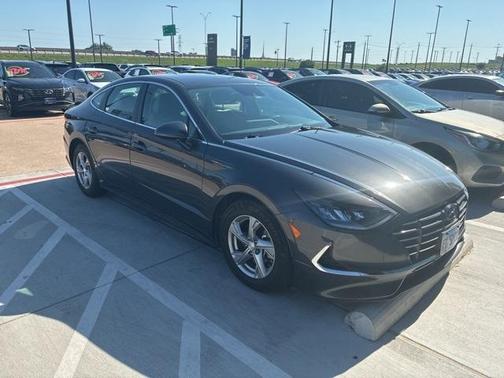 2022 Hyundai SONATA SE