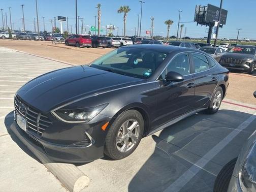 2022 Hyundai SONATA SE