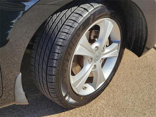 2016 Hyundai ELANTRA Value Edition