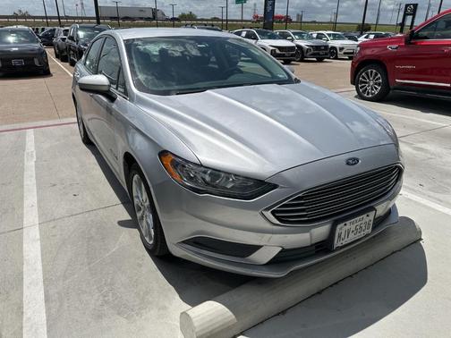 2017 Ford Fusion Hybrid SE