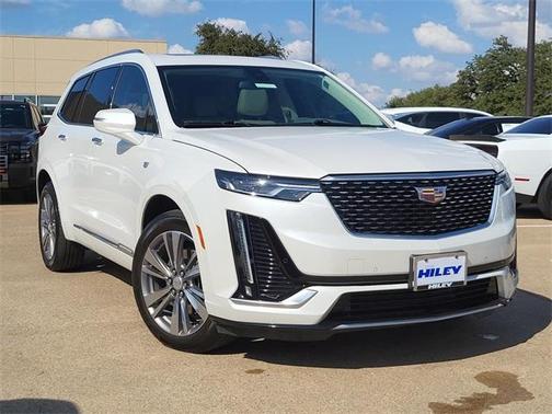 2022 Cadillac XT6 Premium Luxury FWD