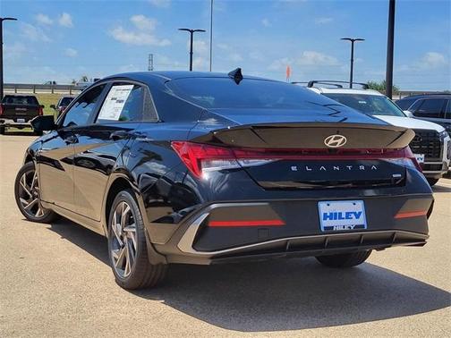 2025 Hyundai ELANTRA HEV SEL Sport