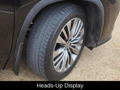 Opulent Amber 2020 Toyota Highlander Platinum