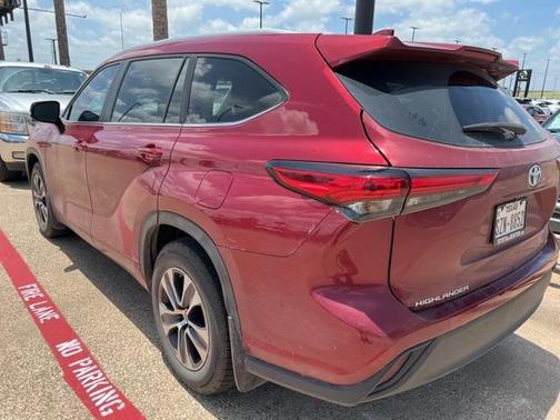 2023 Toyota Highlander Hybrid XLE