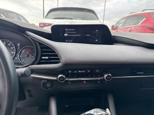 2024 Mazda Mazda3 2.5 S Carbon Edition