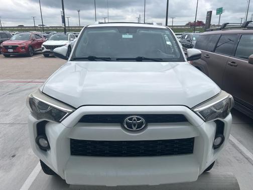 Super White 2015 Toyota 4Runner SR5