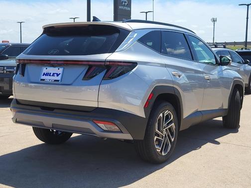 Shimmering Silver 2026 Hyundai TUCSON Limited