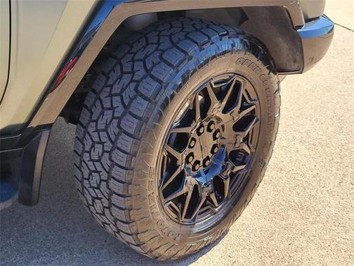 2024 GMC HUMMER EV SUV 3X