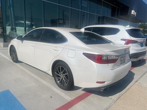 2018 Lexus ES 350 Base