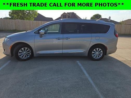 2018 Chrysler Pacifica Touring-L