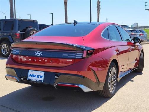 2025 Hyundai SONATA Hybrid Limited