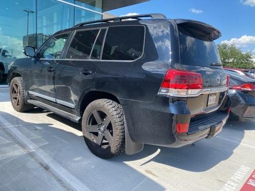 2021 Toyota Land Cruiser Base