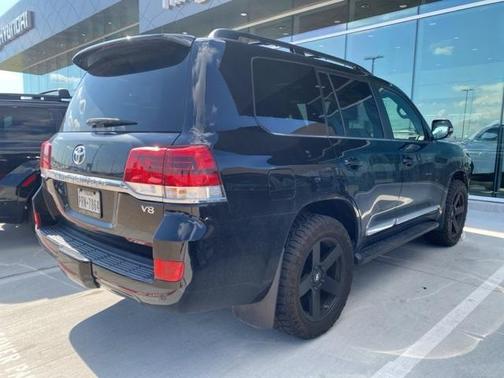 2021 Toyota Land Cruiser Base