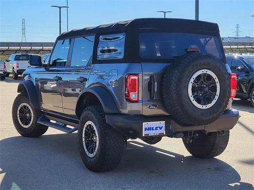 2021 Ford Bronco Black Diamond