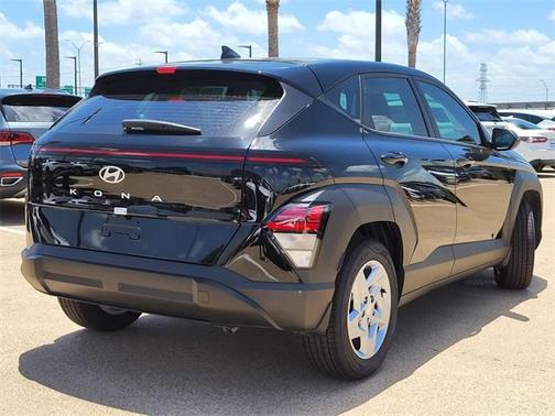 2025 Hyundai KONA SE
