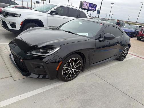 Raven Black 2023 Toyota GR86 Base