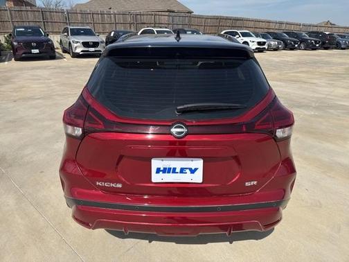 2024 Nissan Kicks SR