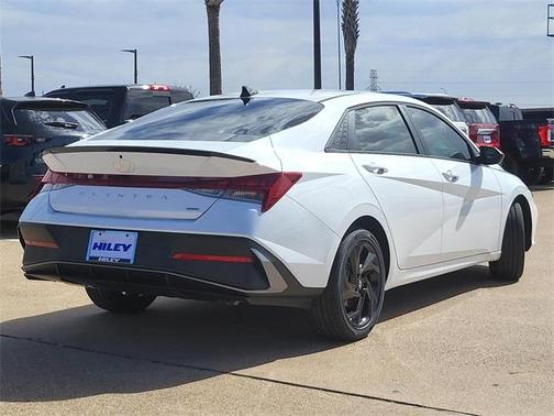 2026 Hyundai ELANTRA HEV SEL Sport