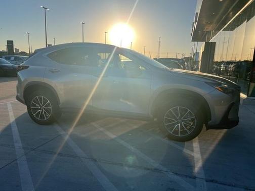 2024 Lexus NX 350h Premium