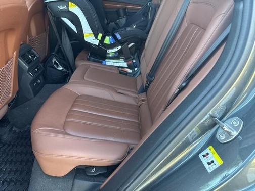 2022 Audi Q5 45 S line quattro Premium