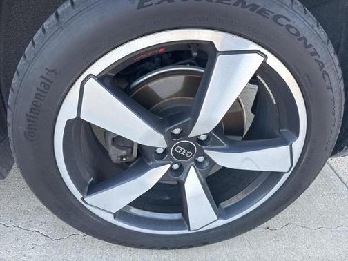 2022 Audi Q5 45 S line quattro Premium