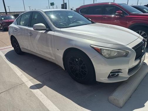 2014 INFINITI Q50 Premium