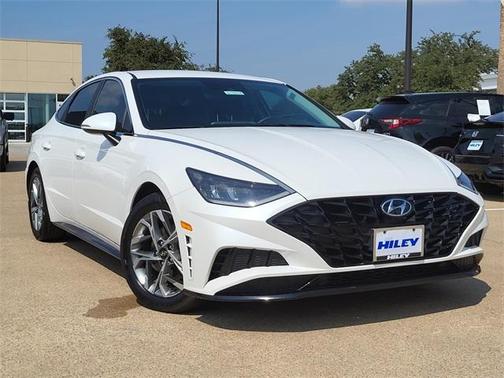 2022 Hyundai SONATA SEL