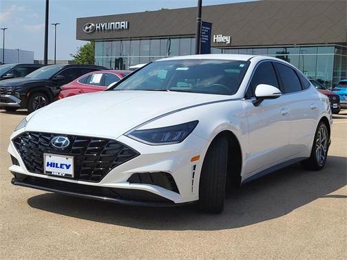 2022 Hyundai SONATA SEL