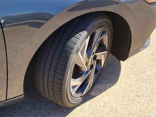 2025 Hyundai ELANTRA HEV Limited