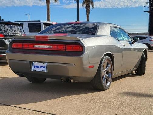 2012 Dodge Challenger SXT