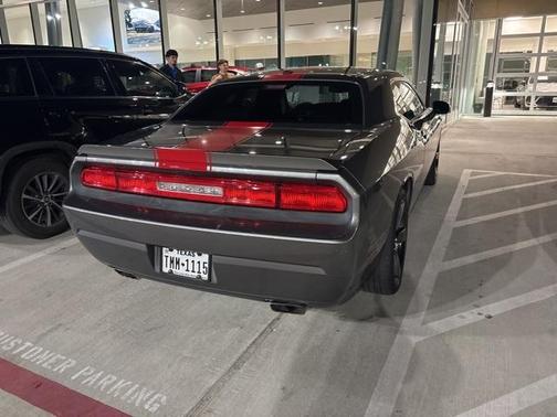 2012 Dodge Challenger SXT